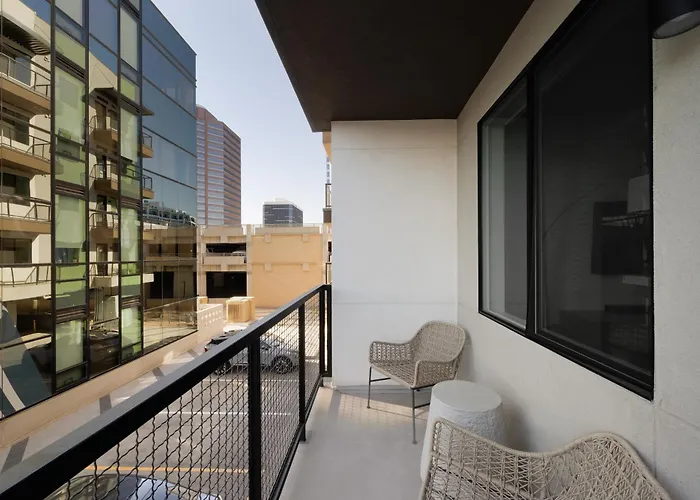 Sentral Alloy Midtown Hotel 4*