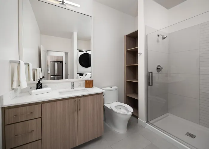 Hotel Sentral Alloy Midtown 4*