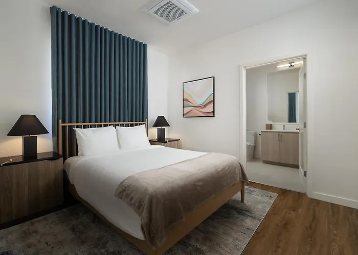 Hotel Sentral Alloy Midtown 4*