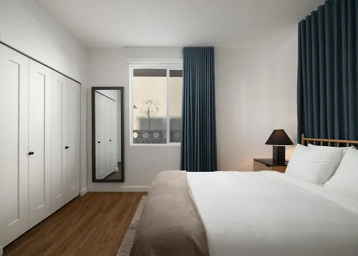 Sentral Alloy Midtown 4*